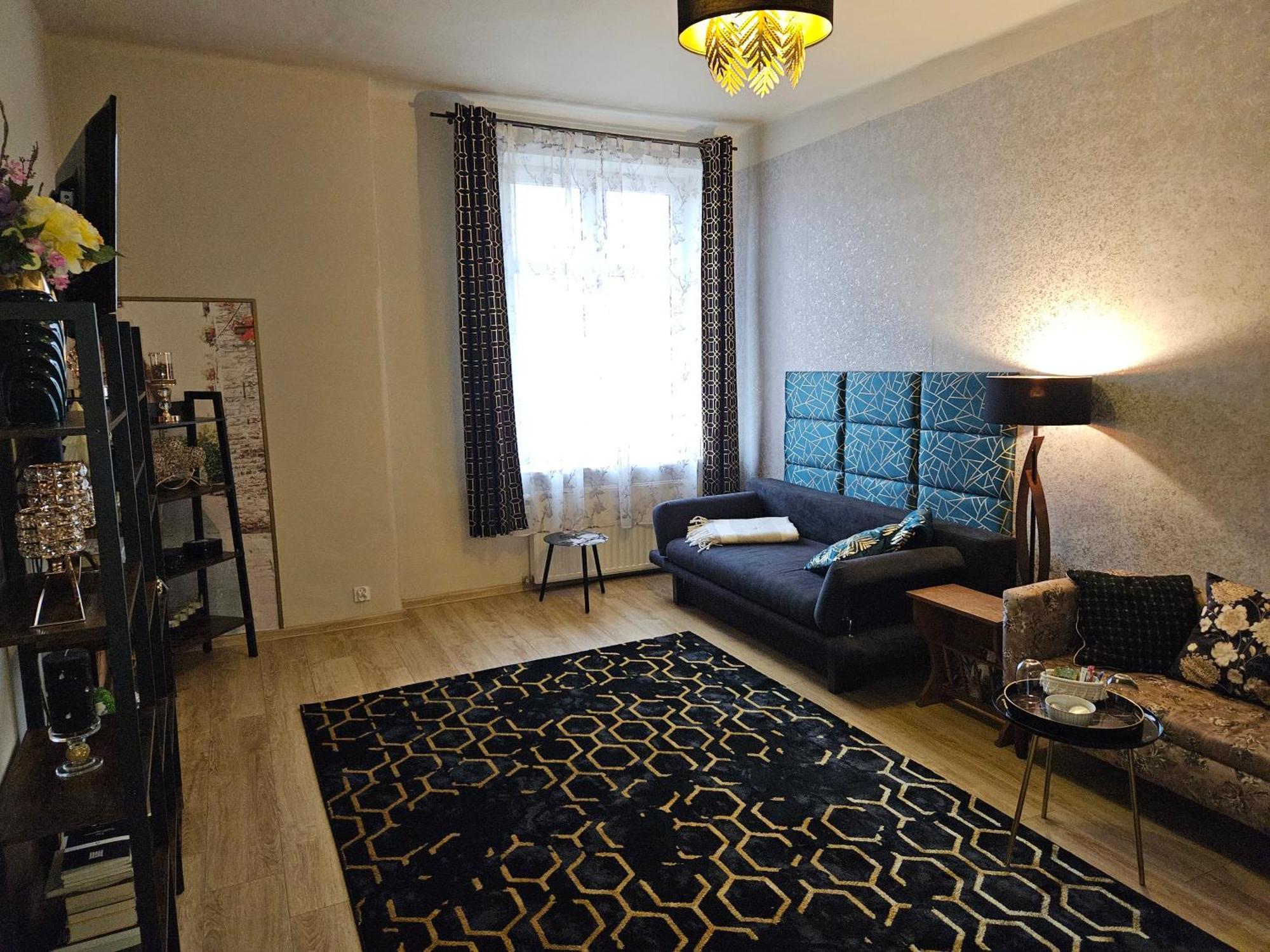 Sara -Mikołajska 9 - Comfy Elegant Apartment near Rynek Krasków Eksteriør bilde