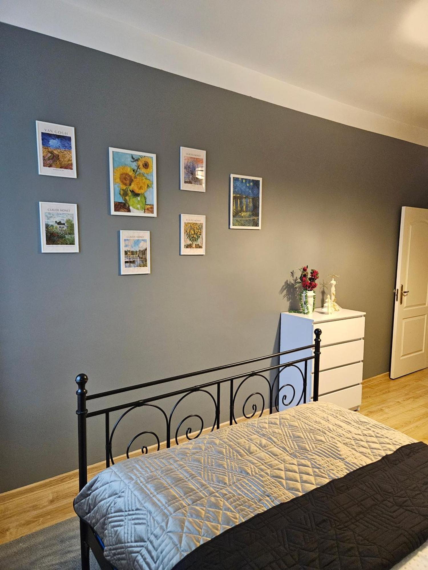 Sara -Mikołajska 9 - Comfy Elegant Apartment near Rynek Krasków Eksteriør bilde